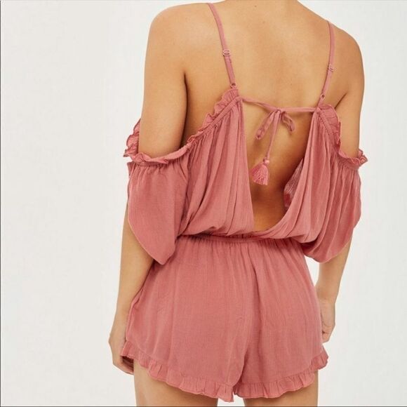 NWT Topshop Cold Shoulder Pink Ruffle Romper - Picture 1 of 14